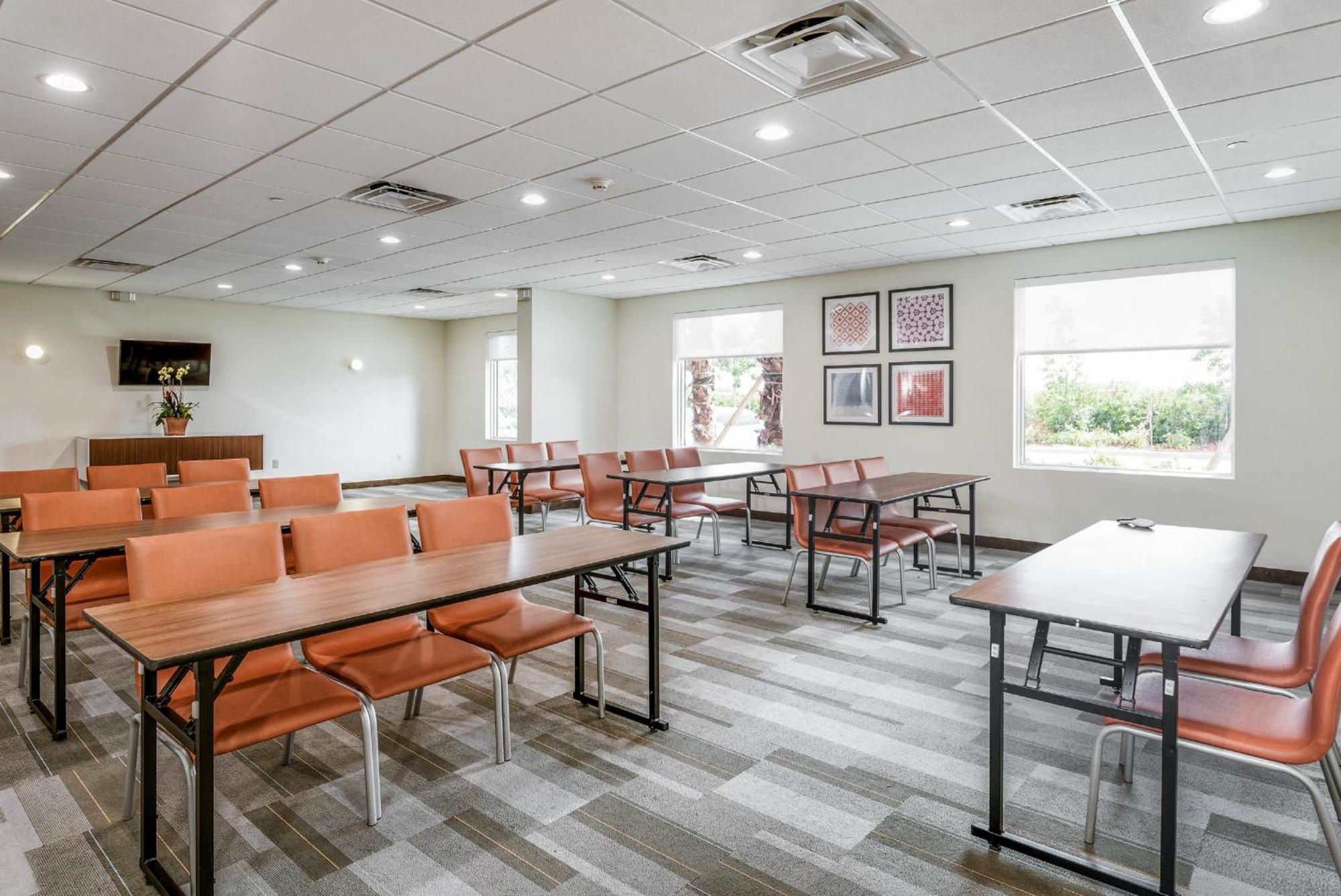 Holiday Inn Express & Suites Lantana By Ihg Luaran gambar